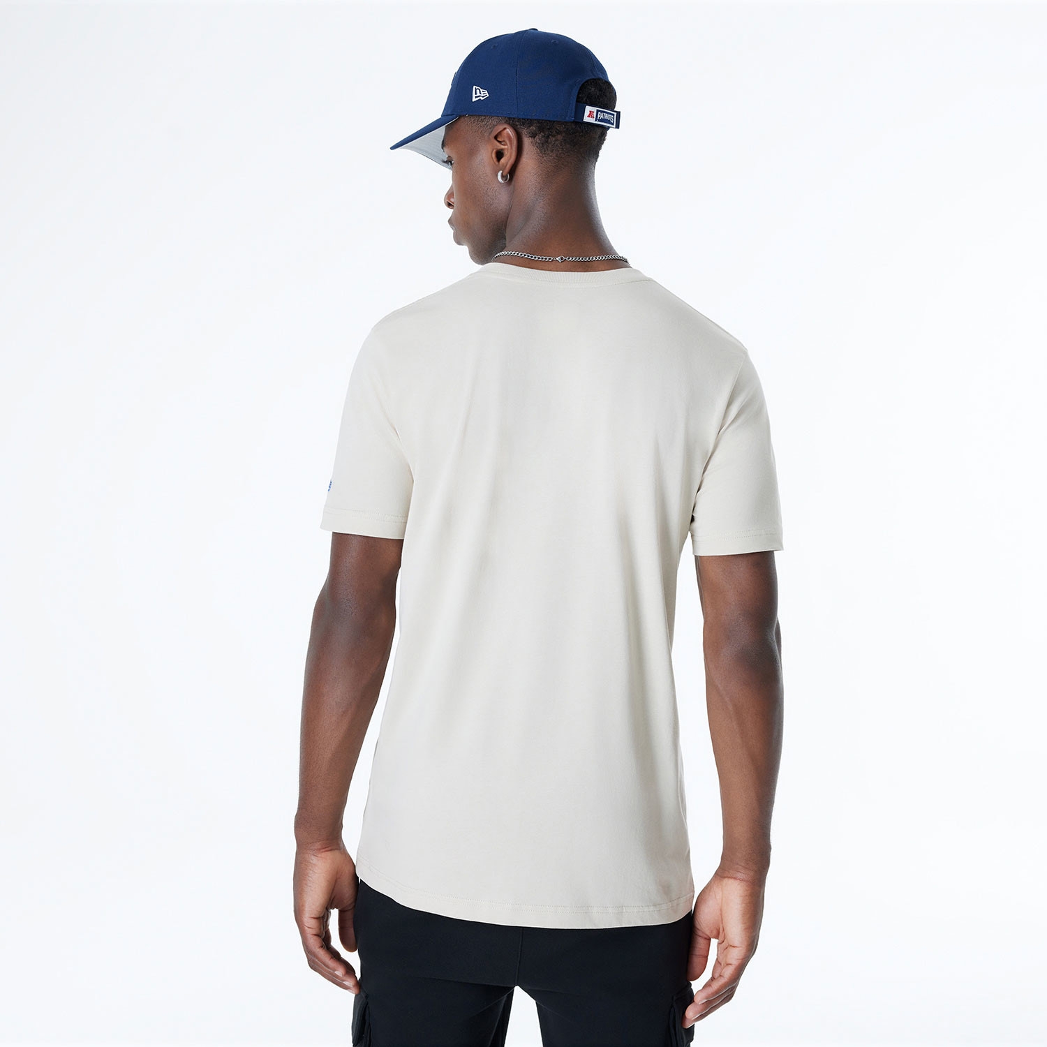 T-shirt, Baseball-Kappe, Mütze, Hut, Person