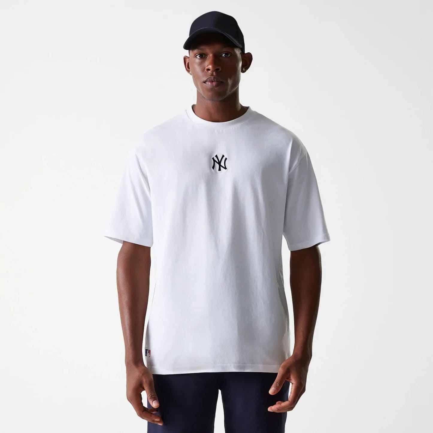 New York Yankees Small Logo MLB Oversized T-Shirt White