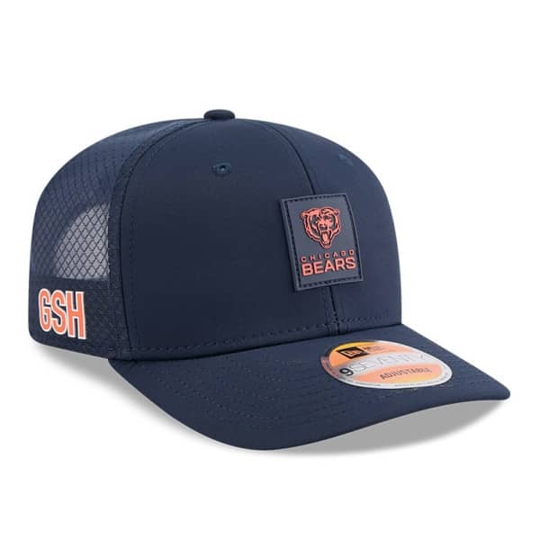 Chicago Bears "Bear" 2025 NFL On-Field Sideline 9SEVENTY Trucker Snapback Cap Navy