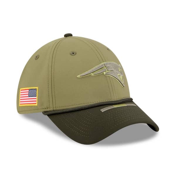New England Patriots 2025 NFL Salute to Service New Era 39THIRTY Flex Cap Olive