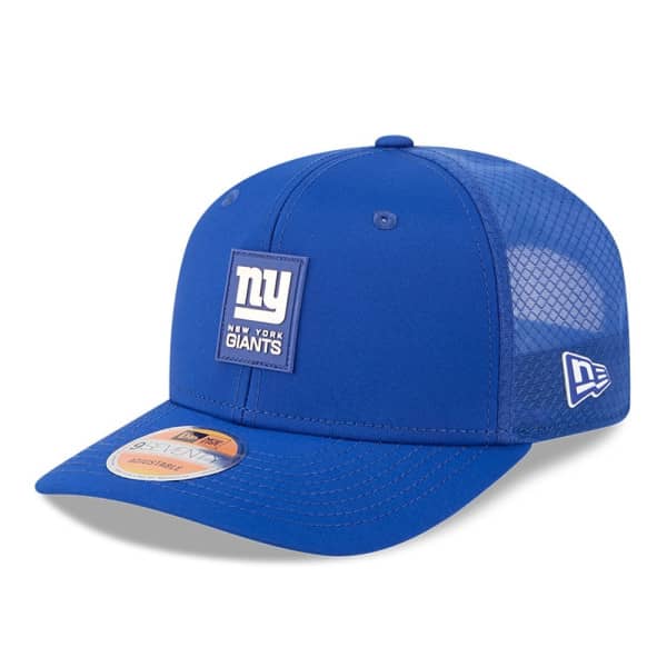 New York Giants 2025 NFL On-Field Sideline 9SEVENTY Trucker Snapback Cap Blau