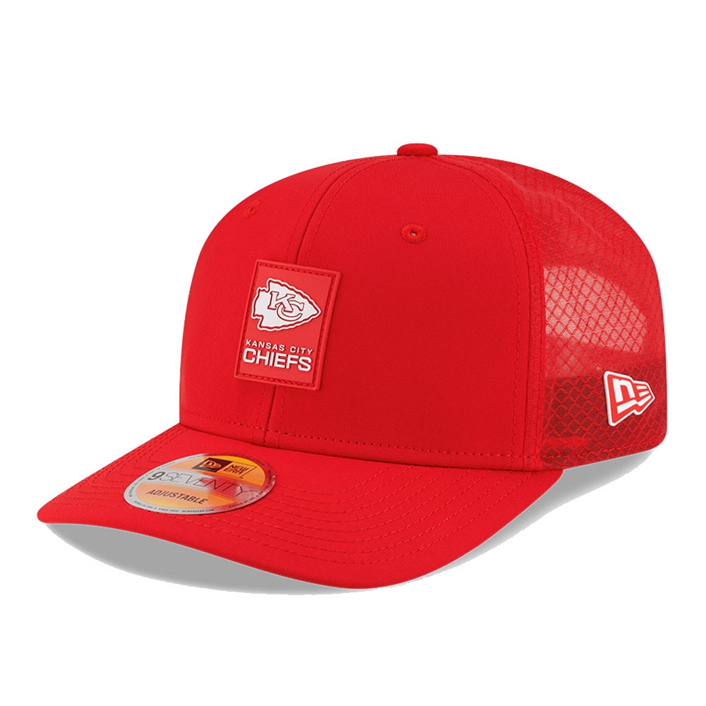 Kansas City Chiefs 2025 NFL On-Field Sideline 9SEVENTY Trucker Snapback Cap Red