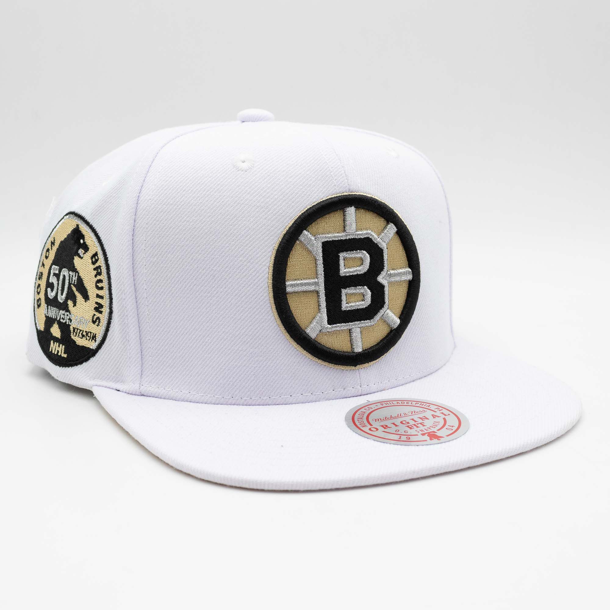 Boston Bruins Winter White Mitchell & Ness Snapback NHL Cap