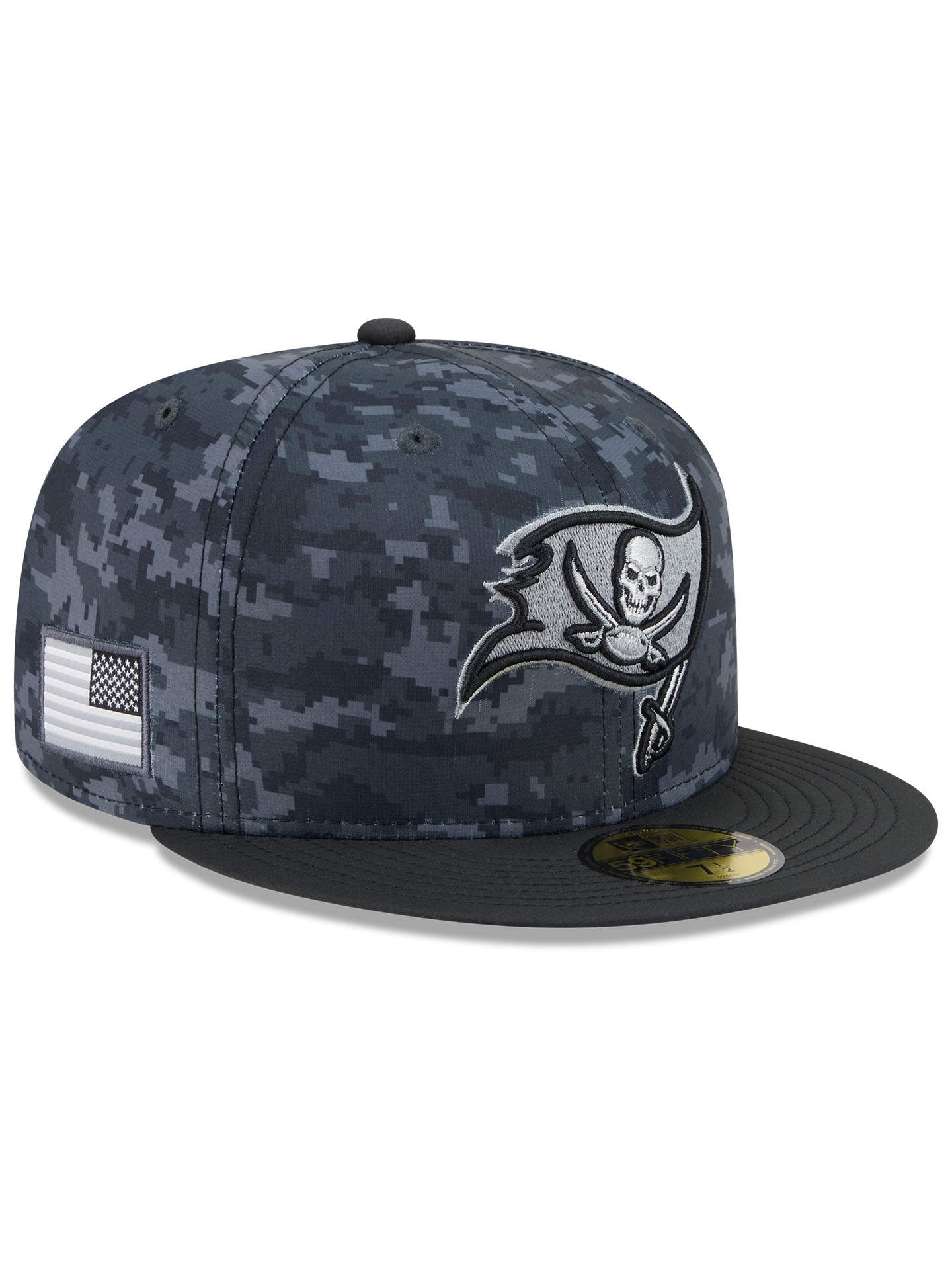 Tampa Bay Buccaneers 2026 NFL Salute to Service 59FIFTY Fitted Cap Black