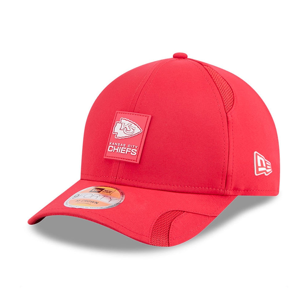 Kansas City Chiefs 2025 NFL On-Field Sideline 9FORTY M-Crown Cap Red
