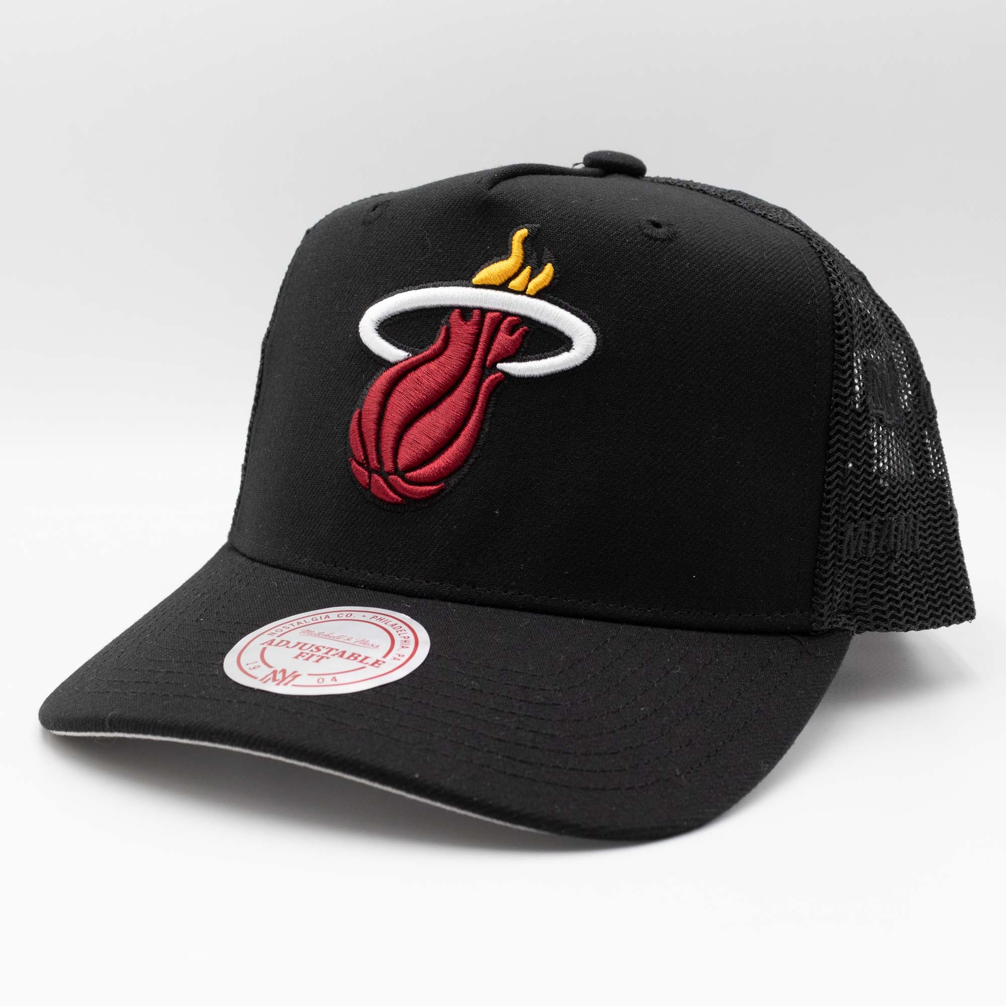 Miami Heat Mitchell & Ness Monogram NBA Trucker Cap Schwarz